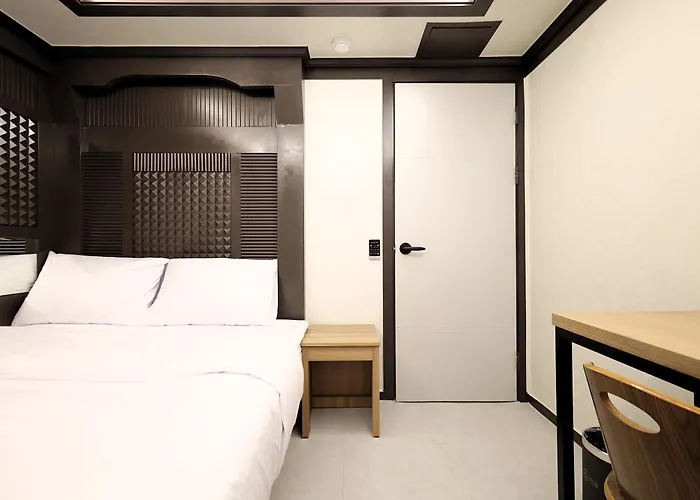 Hotel The Shim Silim 2*